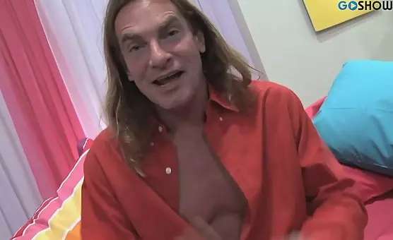 High boots enthusiast dominates her in erotic play and receives a messy reward